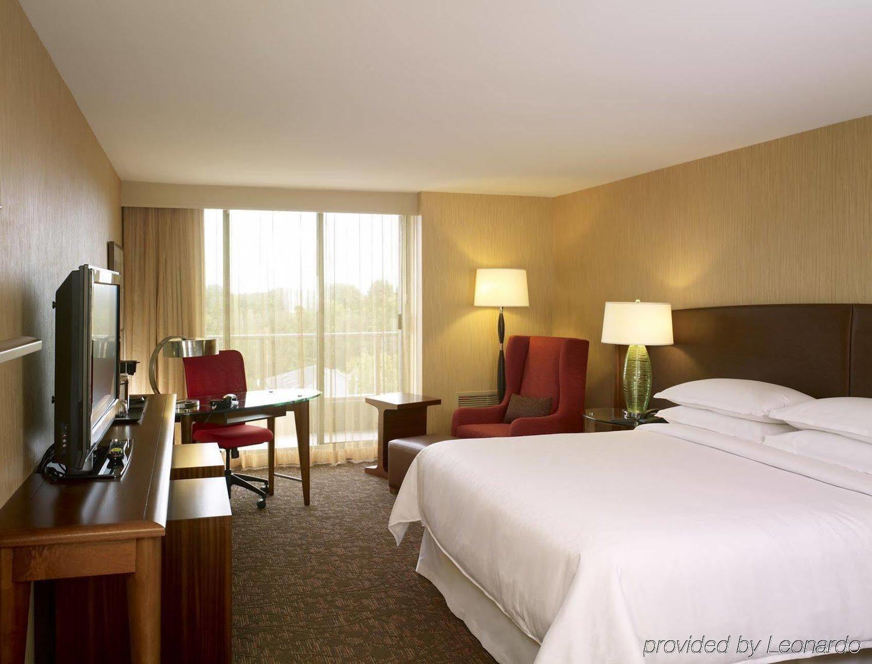 Sheraton Vancouver Airport Hotel Richmond Extérieur photo